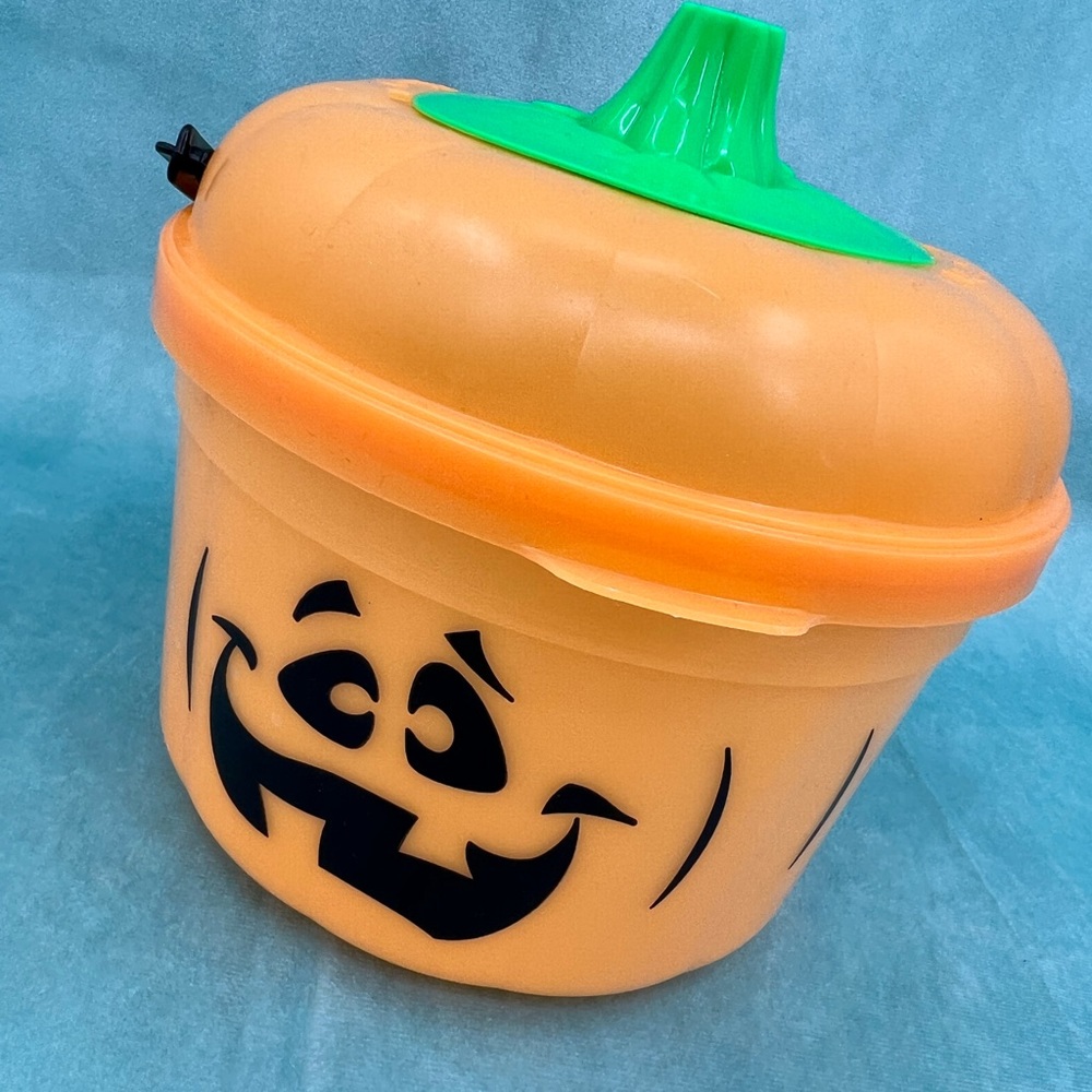 1986 Vintage McDonald’s Halloween Pail
